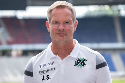 Kandidiert bei Bürgermeister-Wahl: Hannovers früherer Torwart und Torwarttrainer Jörg Sievers. Foto: Peter Steffen/dpa