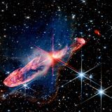 Eine bunte Wolke inmitten des Universums