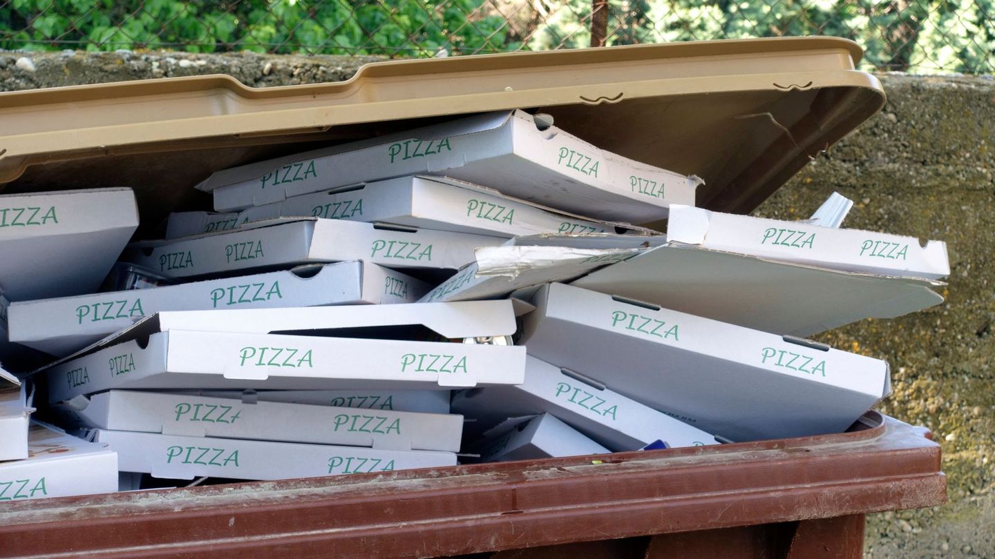 Gehören Sie auch zu den Menschen, die dreckige Pizzakartons im Altpapier entsorgen?