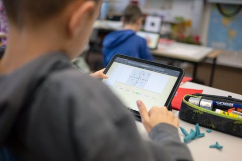 Unter anderem für eine bessere digitale Ausstattung an Schulen will die FDP im Falle einer Regierungsbeteiligung eine Bildungsmi