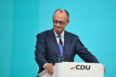 Vor seiner am Nachmittag mit Spannung erwarteten Wiederwahl appelliert Kanzler und CDU-Chef Friedrich Merz an die Verantwortung