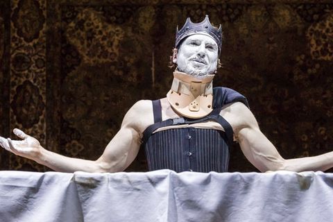 Schauspieler Lars Eidinger als Richard III. an der Berliner Schaubühne.