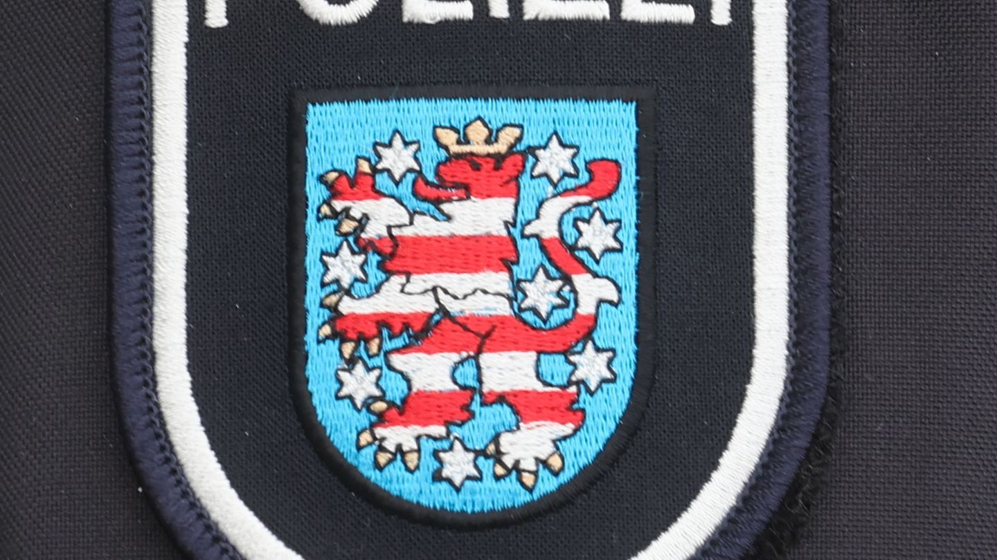 Die Thüringer Polizei bereitet sich auf einen Bundesparteitag der AfD in Erfurt vor. (Symbolbild) Foto: Bodo Schackow/dpa