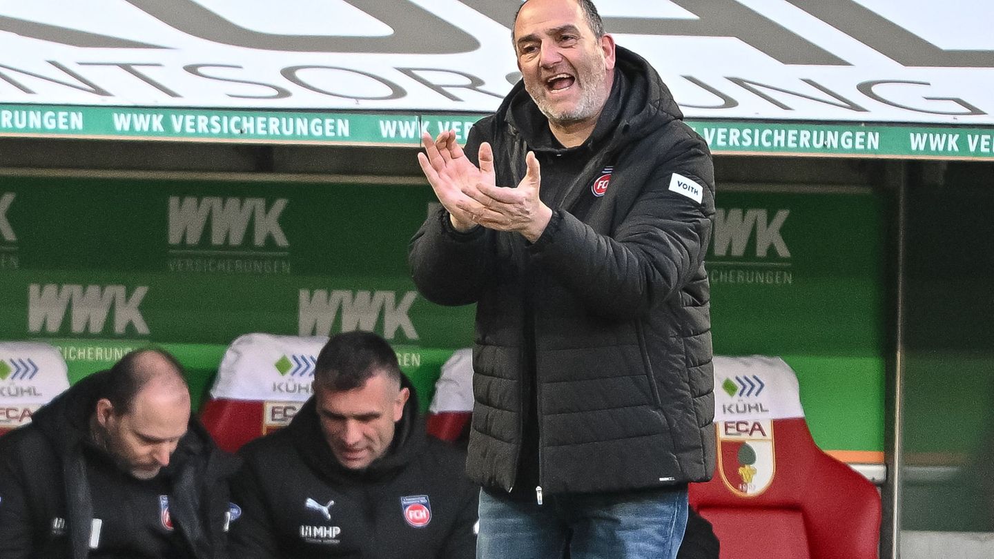 Frank Schmidt hofft auf einen Coup gegen den VfB Stuttgart. (Archivbild) Foto: Harry Langer/dpa