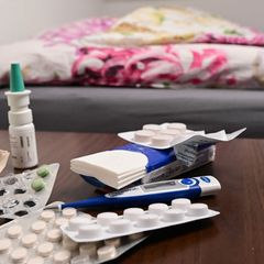 Die Zahl der wöchentlichen Grippeerkrankungen ist in Thüringen zuletzt etwas gesunken. (Symbolbild) Foto: Bernd Weißbrod/dpa