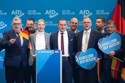 Der Bundesvorstand der AfD möchte sich am Montagabend mit den internen Vorwürfen gegen führende Funktionäre der AfD-Niedersachse