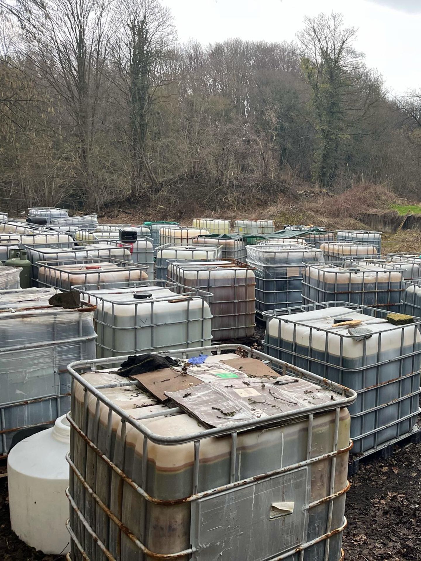 Kanister voller Drogenmüll