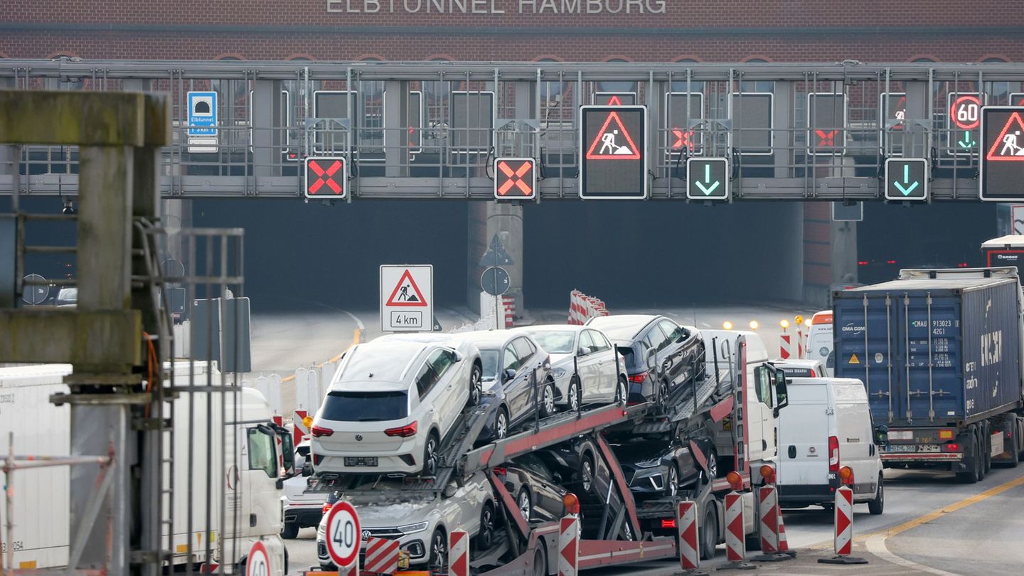 Tarife: Warnstreik bremst Verkehr im Elbtunnel aus