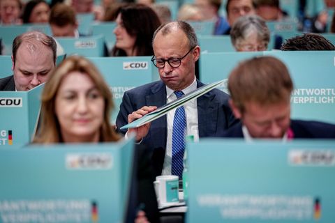 Die Vorstandswahlen bei der CDU konnten nicht digital laufen. Foto: Kay Nietfeld/dpa