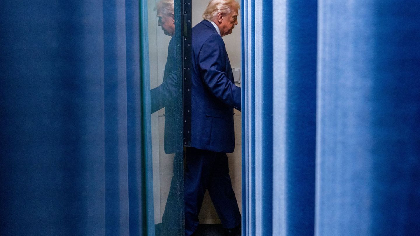 US-Zollpolitik: Trump unterzeichnet Anordnung für neuen Zoll