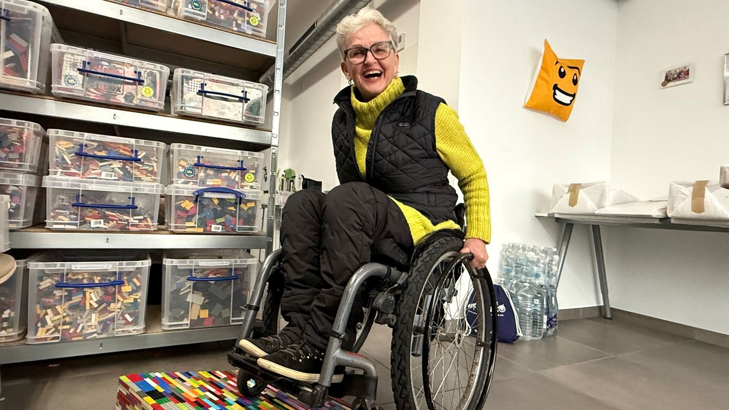 Hilfe für Rollstuhlfahrer: Jubiläum bei der "Lego-Oma" - 150. Rampe ist fertig