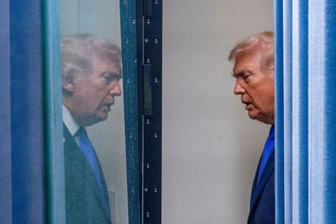 US-Experte: Trump „fährt mit runtergelassener Hose nach China“