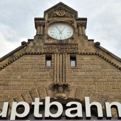 Ein 42-Jähriger stirbt beim Überqueren der Gleise am Hauptbahnhof Eisenach. (Symbolbild) Foto: picture alliance / ZB