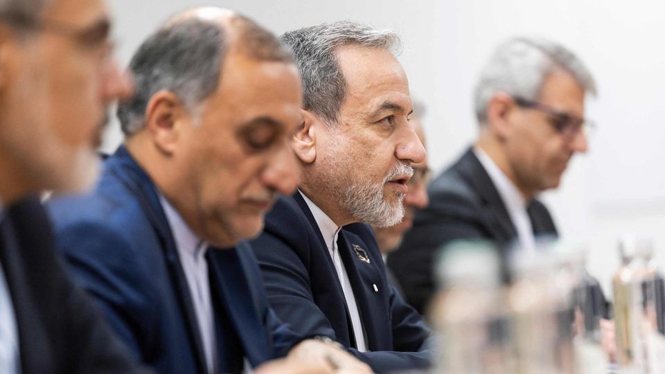 Irans Außenminister: Auf Verhandlungen vorbereitet – und Krieg