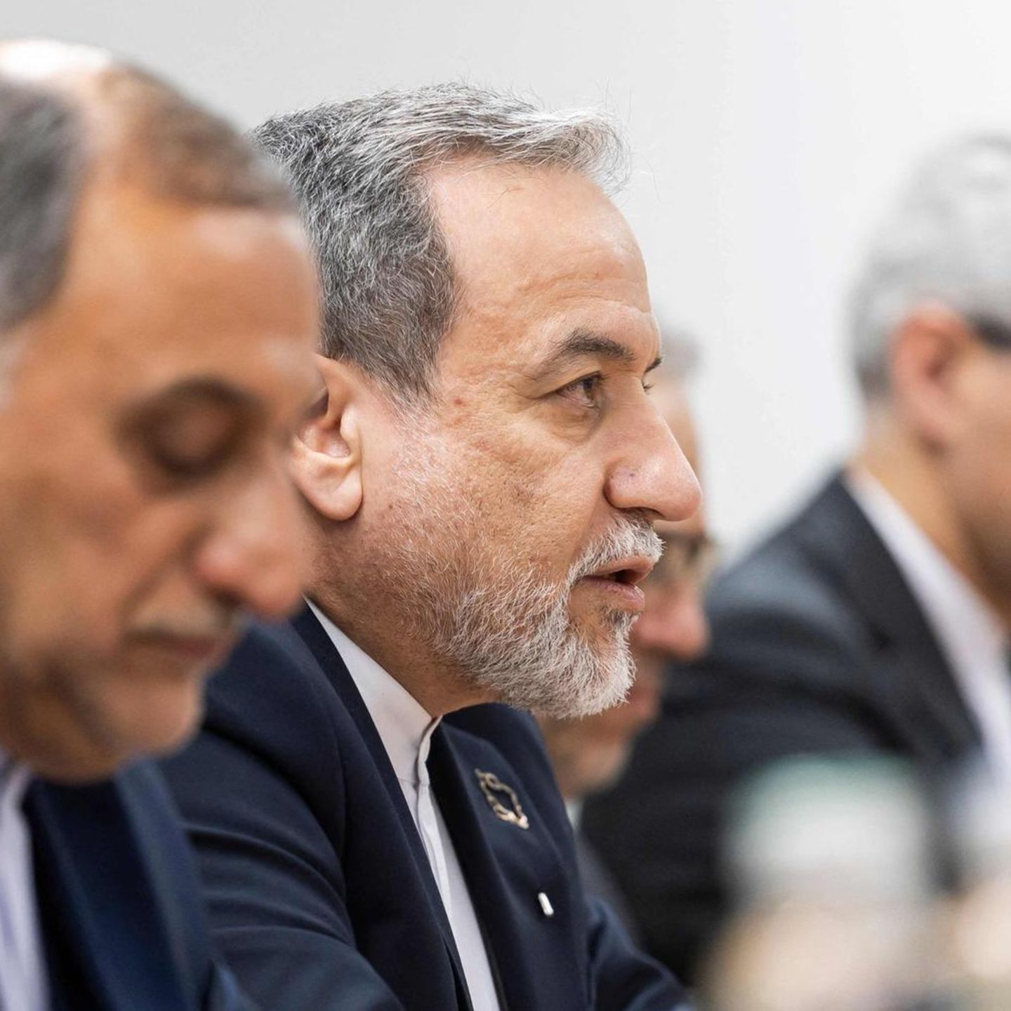 Irans Außenminister: Auf Verhandlungen vorbereitet – und Krieg