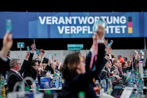 Die CDU votiert für eine Altersgrenze ab 14 Jahren für soziale Medien. Foto: Kay Nietfeld/dpa