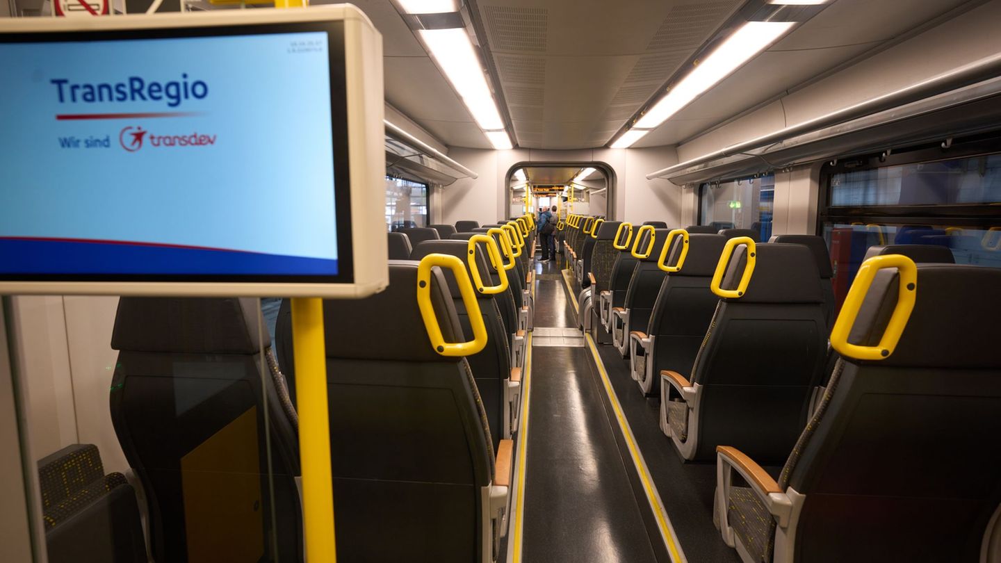 Die Mittelrhein-Bahn-Linie RB32 wird von Trans Regio betrieben. (Symbolbild) Foto: Thomas Frey/dpa