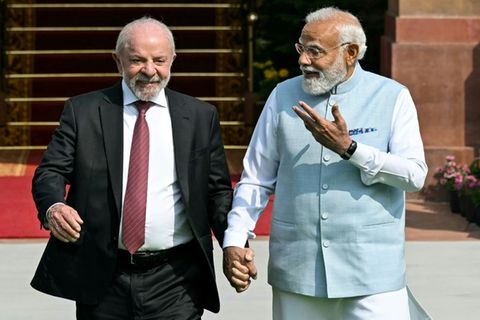 Lula (l.) und Modi