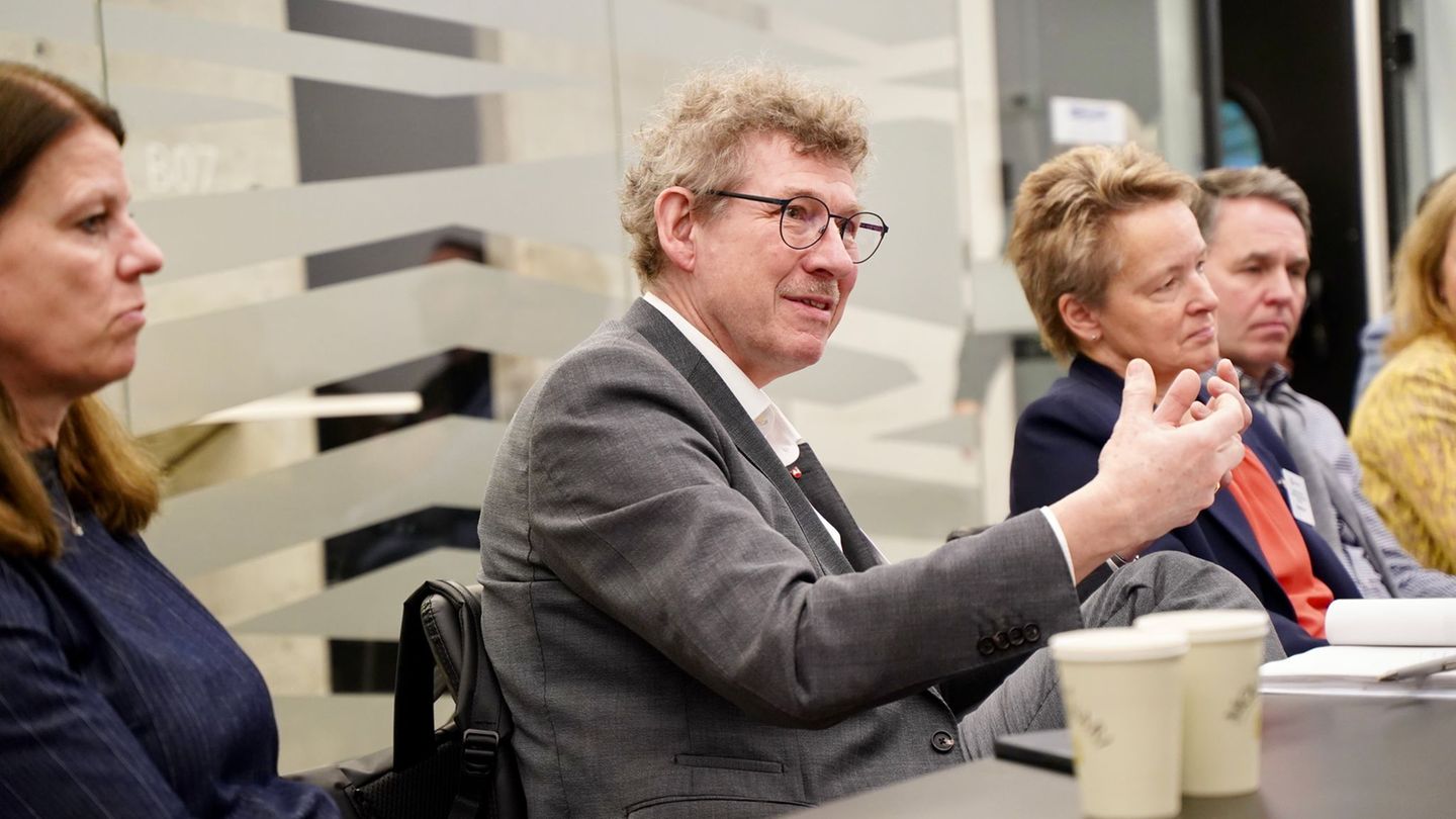 Der SPD-Politiker Doods war mit dem niedersächsischen Antisemitismusbeauftragten Wegner sowie rund einem Dutzend Vertretern aus