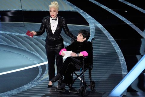 Liza Minnelli wollte 2022 bei den Oscars eigentlich nicht im Rollstuhl auftreten