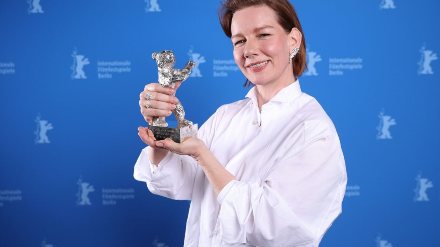 Schauspielerin Sandra Hüller mit Silbernem Bären für beste Hauptrolle ausgezeichnet