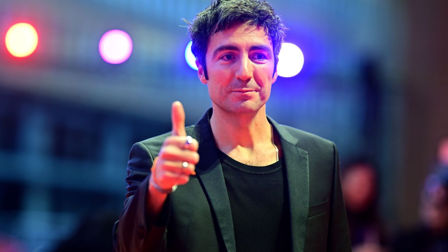 Wurde mit dem Hauptpreis der Berlinale ausgezeichnet: İlker Çatak. Foto: Sebastian Christoph Gollnow/dpa