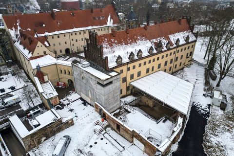 Die Sanierungsarbeiten werden voraussichtlich noch bis Mitte 2027 dauern. Foto: Jan Woitas/dpa