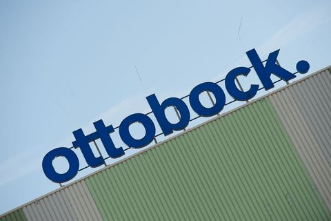 Des Prothesenherstellers Ottobock will sich vom einstigen Stammsitz in Thüringen zurückziehen. (Archivbild) Foto: picture allian