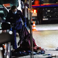 Spezialisten der Polizei sicherten am Tatort in Hagen-Remberg Spuren