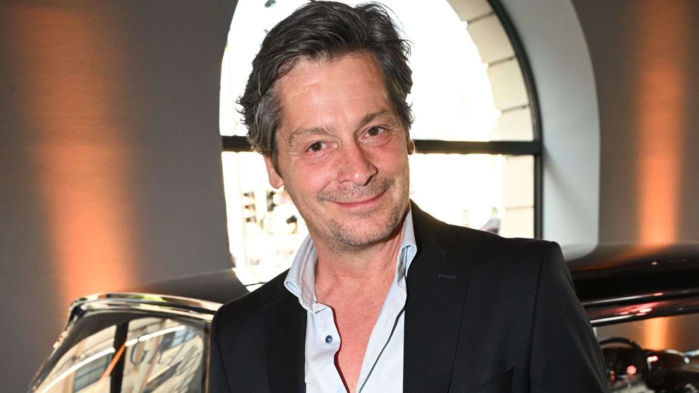 Fritz Karl ist eine Frohnatür, die nur wenig aus der Fassung bringen kann. Die Ausnahme: "Mit schlechtem Essen und schlechtem Kaffee kann man mir sehr die Laune verderben", so der Schauspieler.