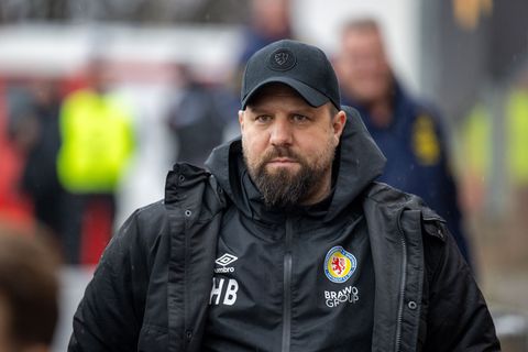 Braunschweigs Trainer Heiner Backhaus. Foto: Harald Tittel/dpa