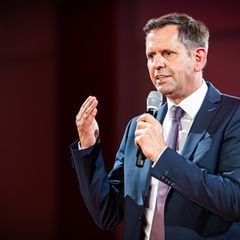 Das Leid der Menschen in der Ukraine sei unermesslich, sagt Niedersachsens Ministerpräsident Olaf Lies (SPD). Foto: Moritz Frank