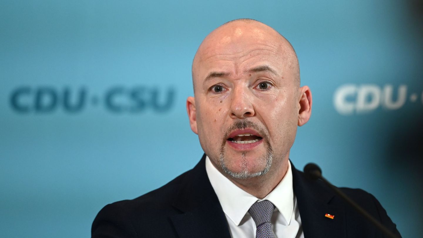 Die CSU will beim Social-Media-Verbot für Kinder nicht mitziehen. (Archivbild) Foto: Elisa Schu/dpa