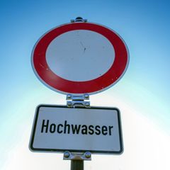 Im Nordwesten Brandenburgs wurde für kleinere Flüsse in der Prignitz die Hochwasser-Alarmstufe 1 ausgerufen. (Symbolbild) Foto: