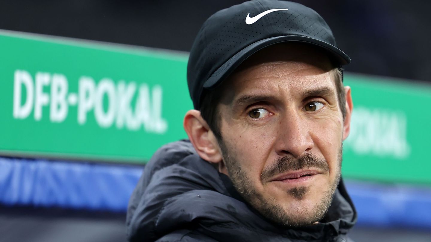 DFB-Pokal: Freiburg beim VfB: Schuster will "Trauma" verarbeiten