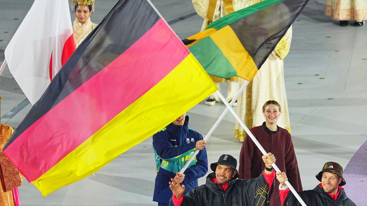 Olympische Winterspiele: Athleten nehmen bei Schlussfeier in Verona Olympia-Abschied