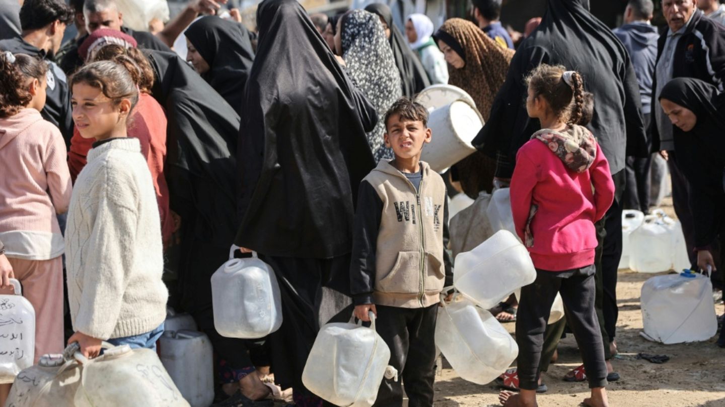 Vertriebene Palästinenser im Gazastreifen