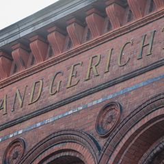 Bei der Geburt lebte das Kind noch. (Symbolbild) Foto: Focke Strangmann/dpa