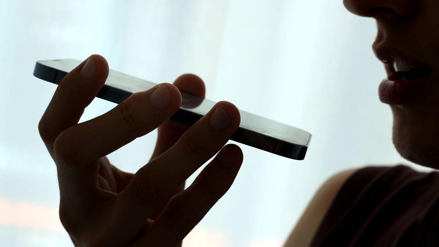 Kinder und Jugendliche, die Probleme Zuhause, in der Schule oder anderes bedrückt, können beim Kinder- und Jugendsorgentelefon a