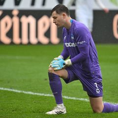 Herthas Torhüter Tjark Ernst schimpfte regelmäßig mit seinen Vorderleuten. Foto: Swen Pförtner/dpa