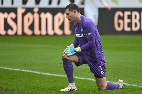 Herthas Torhüter Tjark Ernst schimpfte regelmäßig mit seinen Vorderleuten. Foto: Swen Pförtner/dpa