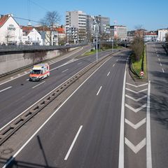 Die Autobahn GmbH plant eine Sanierung der A620 über insgesamt rund 13 Kilometer (Archivbild) Foto: Oliver Dietze/dpa