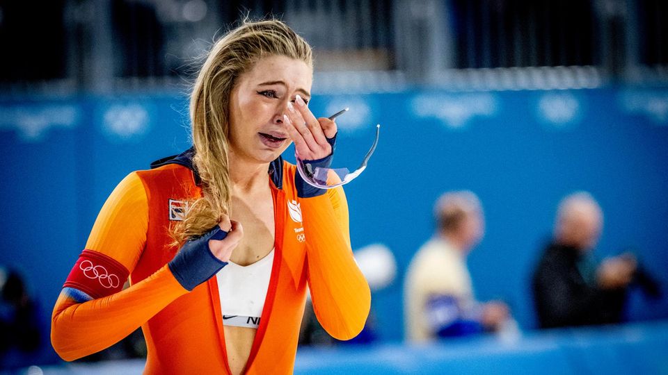 Jutta Leerdam weint nach ihrem Wettkampf