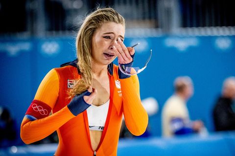 Jutta Leerdam weint nach ihrem Wettkampf