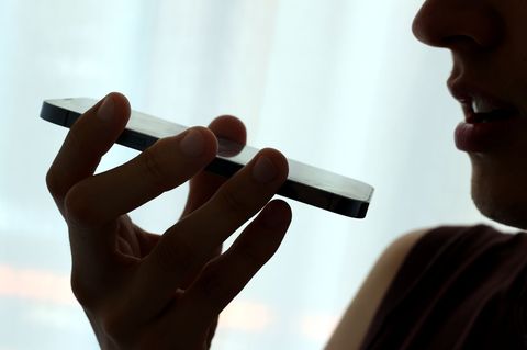 Kinder und Jugendliche, die Probleme Zuhause, in der Schule oder anderes bedrückt, können beim Kinder- und Jugendsorgentelefon a