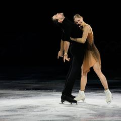 Minerva Hase (r) und Nikita Volodin hoffen auch bei der WM in Prag auf eine Topplatzierung. Foto: Ashley Landis/AP/dpa