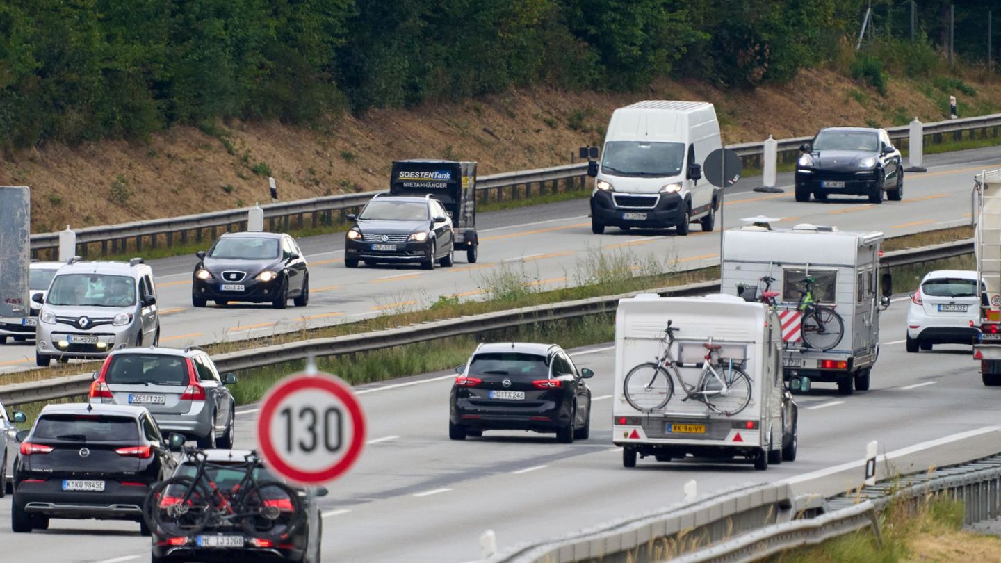 Die Autobahnen in der Region West gelten mit einer Gesamtlänge von rund 1.600 Kilometern als Herzstück der Transitbewegungen in