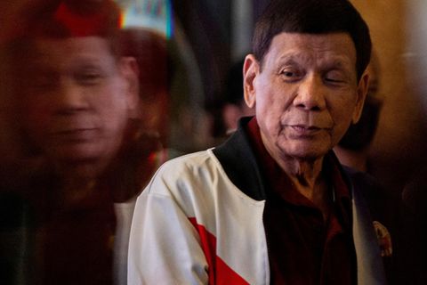 Der ehemalige philippinische Präsident Rodrigo Duterte muss sich vor dem Internationalen Strafgerichtshofs (ICC) in Den Haag verteidigen (Archivbild)