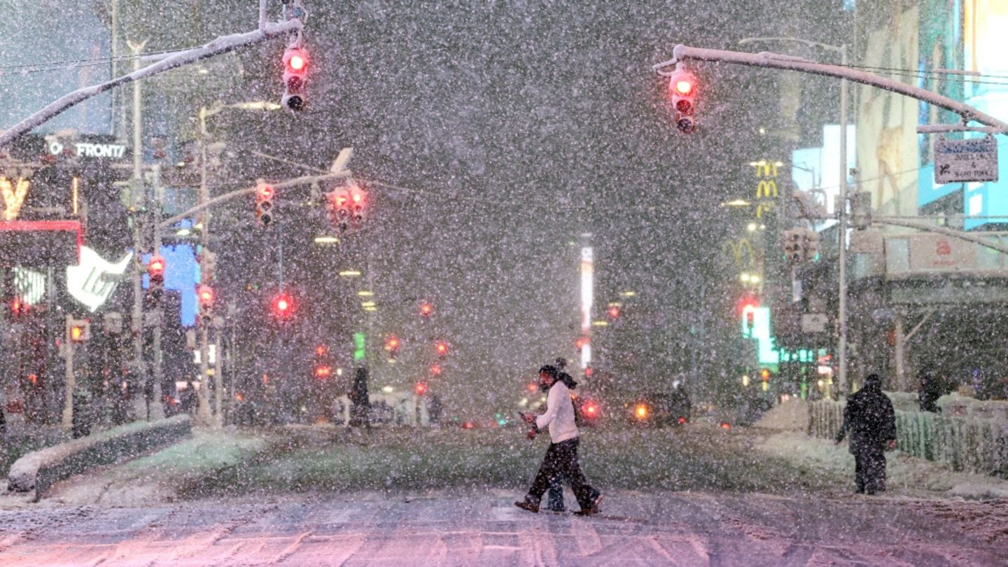 Schneegestöber am New Yorker Times Square