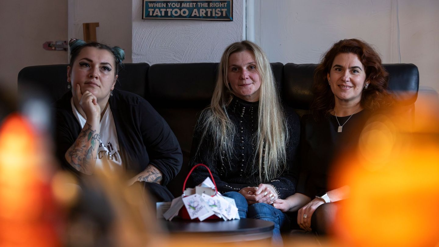 Die drei Ukrainerinnen haben sich inzwischen in Hessen gut eingelebt. Foto: Hannes P. Albert/dpa